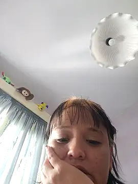 LorenRosse online show from October 11, 5:56 am