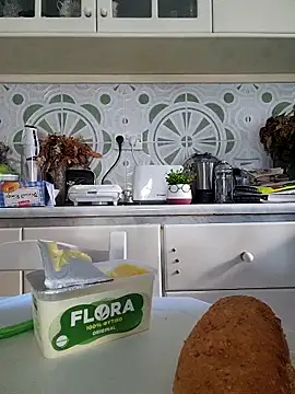 LorenRosse online show from September 20, 5:06 am