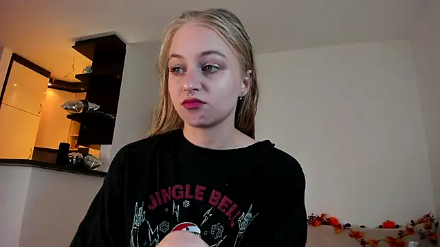 MiaMews online show from September 17, 10:35 am