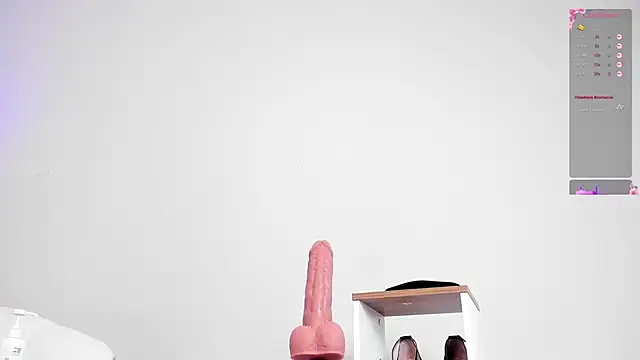 lannarusso  online show from September 20, 12:58 pm