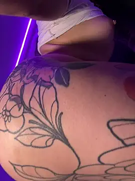 Kittyhell cam online show from July 12, 4:02 am