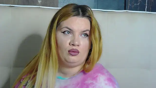 MelanieBrownn online show from November 29, 9:24 am