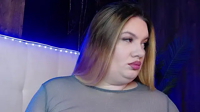 MelanieBrownn online show from February 9, 7:32 am