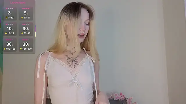 Naughty  Couplles online show from September 11, 3:51 am