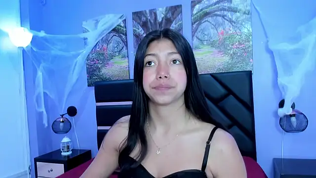 KimberlyVillaLobos online show from October 29, 11:58 am