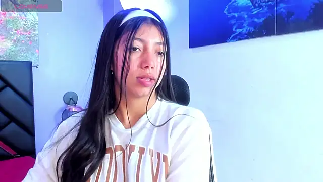 KimberlyVillaLobos online show from September 9, 1:33 pm