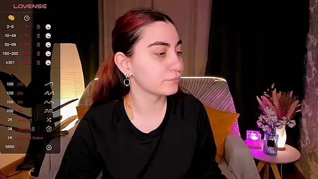 hannacheekss  online show from March 11, 2:16 am