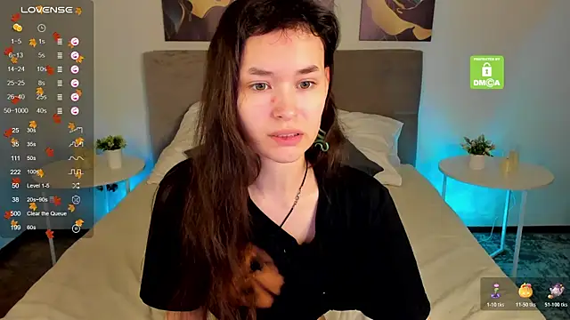 Emily Strikeee online show from November 3, 10:08 am