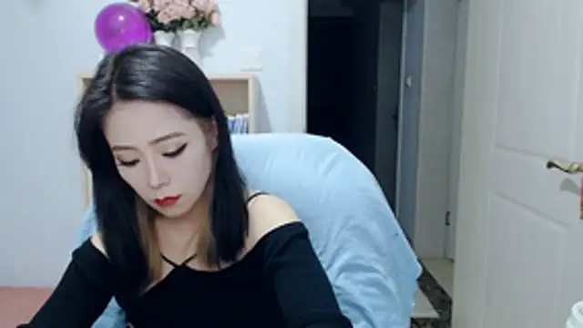 SuSushi728 online show from May 5, 3:04 pm