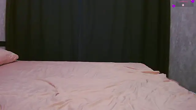 HolySinner83 online show from May 29, 1:20 pm