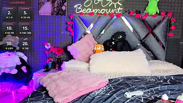 SolBeaumont1 online show from July 29, 8:53 pm