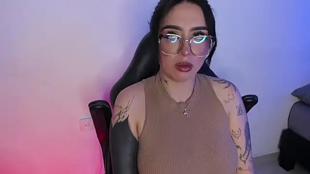 AnnikaMerliahh  online show from October 8, 3:33 am