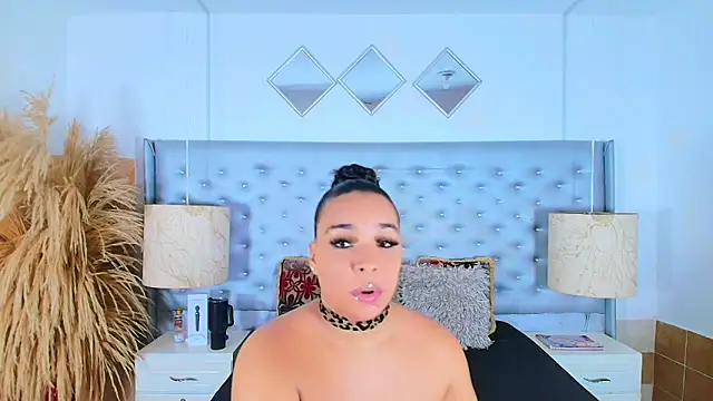 EileenBenzon online show from November 14, 3:45 pm