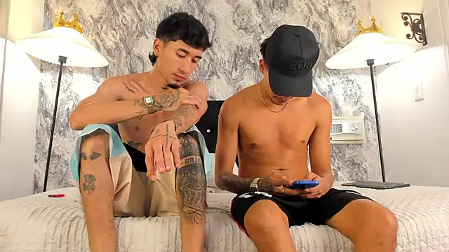 Ian and Noah online show from January 6, 1:09 am