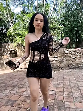 sweet outdoor charm online show from September 18, 7:34 pm