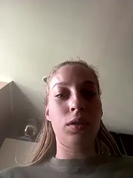 Hr Fru Olsen online show from July 12, 1:23 pm