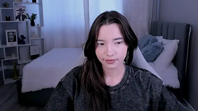 as1an girlfriend online show from May 26, 3:50 am