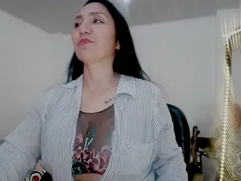 Hanna-33 online show from October 15, 7:38 pm