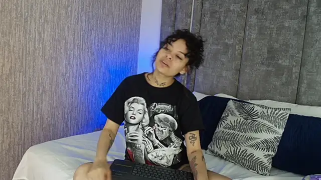 KatherineGomez online show from March 16, 2:47 am