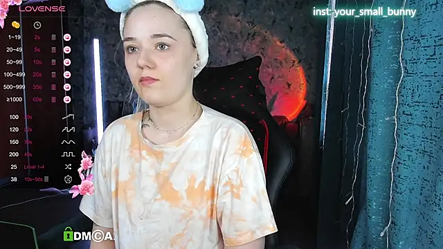 Your small bunny online show from October 6, 3:01 am