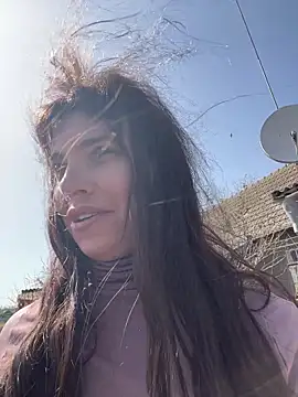 CurlyLara online show from April 15, 11:55 am