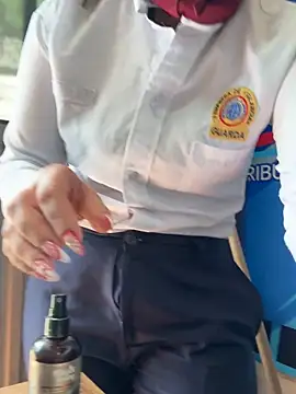 Alysson-- online show from December 19, 4:43 pm