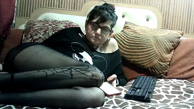 AlanaLaDream online show from April 14, 7:36 pm