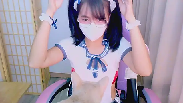 desiregirl69 online show from February 19, 3:22 pm