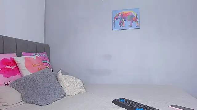 naughtyloverss online show from October 1, 5:40 pm