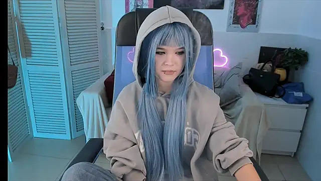 Elainebeness online show from September 26, 8:50 pm