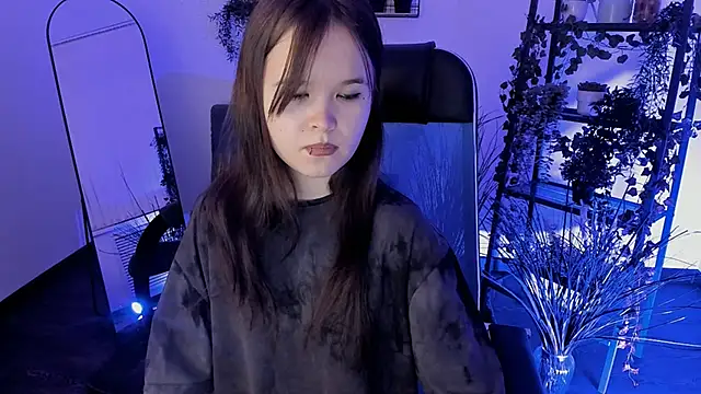 Elainebeness online show from April 15, 10:32 pm