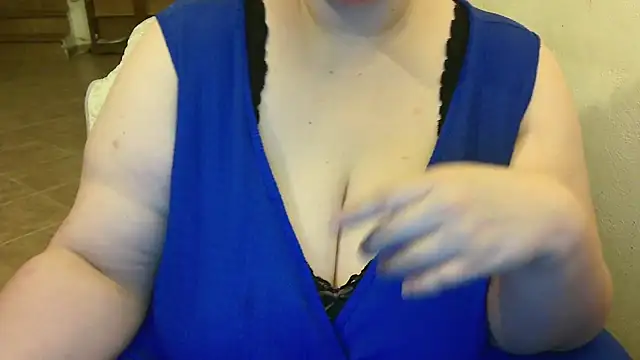 Maebi online show from September 22, 8:40 pm