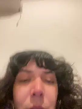 magalunabb online show from October 8, 9:19 pm