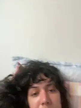 magalunabb online show from October 22, 4:23 pm