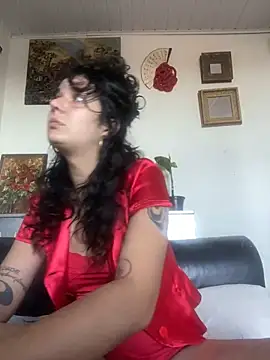 magalunabb online show from December 18, 8:13 pm