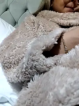 fofinhaa12 online show from November 6, 1:55 am