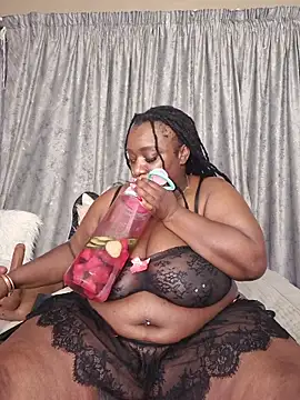 ThickianaRider online show from January 15, 5:57 am