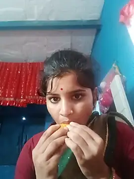 Nisha Cute online show from May 30, 2:42 am