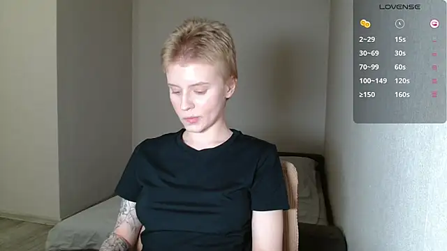 LizaKisses online show from March 12, 1:58 pm