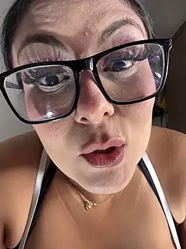 linatarens online show from February 10, 7:33 am