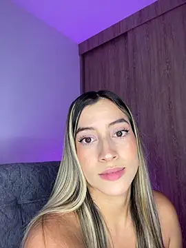 Issabela G1 online show from September 30, 9:41 pm