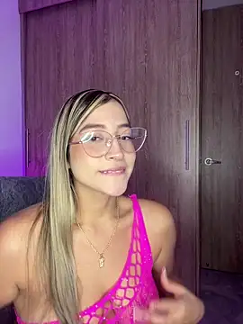 Issabela G1 online show from October 15, 11:51 pm