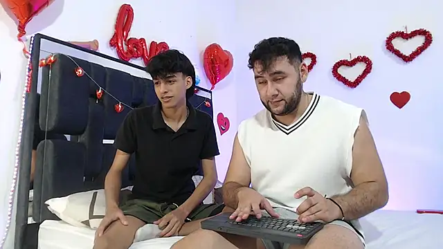 VALERIO AND DORIAN online show from February 20, 12:31 am