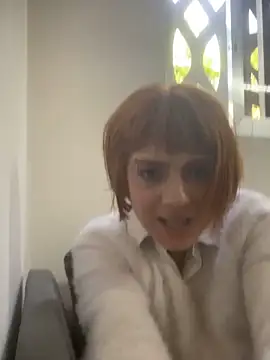 spacegirlll online show from September 27, 4:25 pm