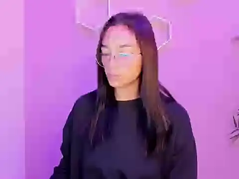 ASIAM BRUNET online show from March 11, 1:14 pm