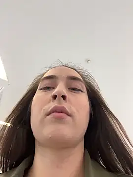 Holly Play online show from October 27, 10:55 am