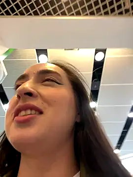 Holly Play online show from September 29, 10:20 am