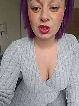 Chaudesquirt online show from March 11, 10:19 am