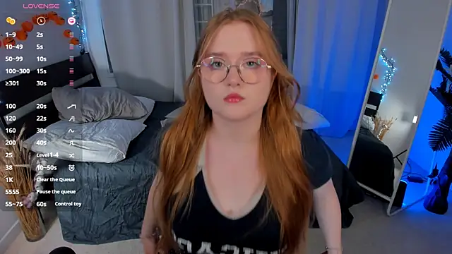 bonnie wright online show from October 22, 4:12 pm