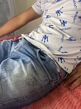 geroAguilar online show from March 14, 8:32 pm